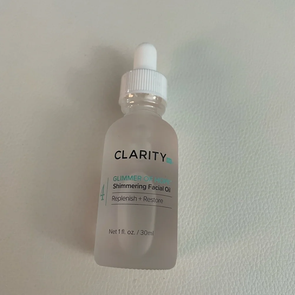 Clarity Rx glimmer of hope shimmering facial oil